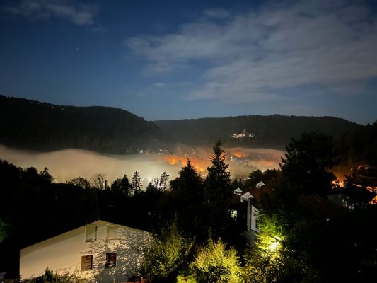 Dämmerung und Nebel über Bad Liebenzell